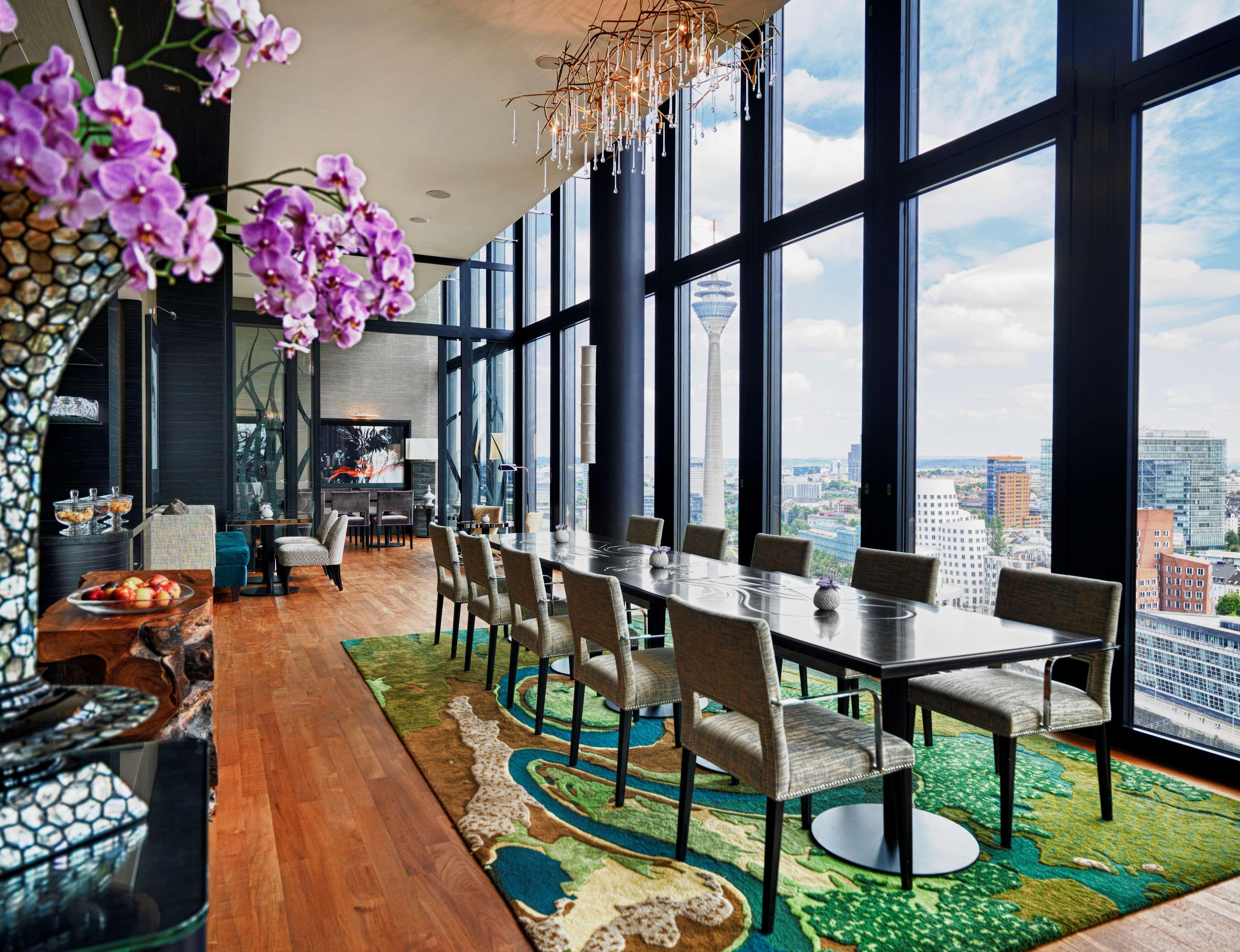 Hotel Hyatt Regency Düsseldorf Esterno foto The 39th