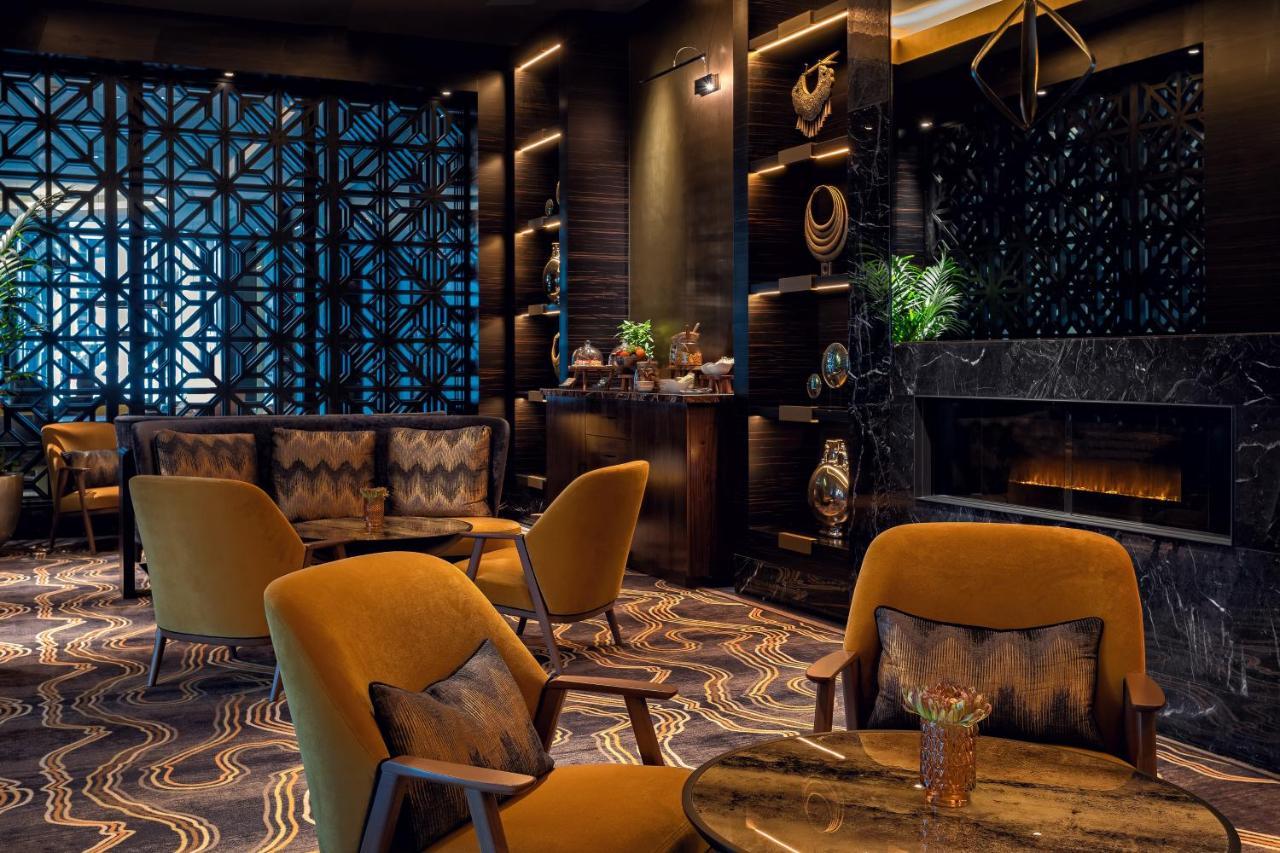 Hotel Hyatt Regency Düsseldorf Esterno foto The Lounge at the airport