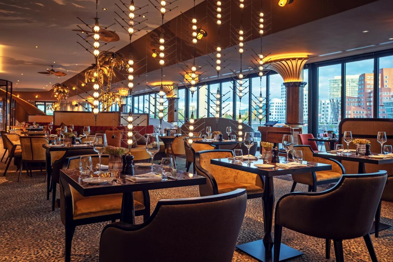Hotel Hyatt Regency Düsseldorf Esterno foto The interior of the restaurant