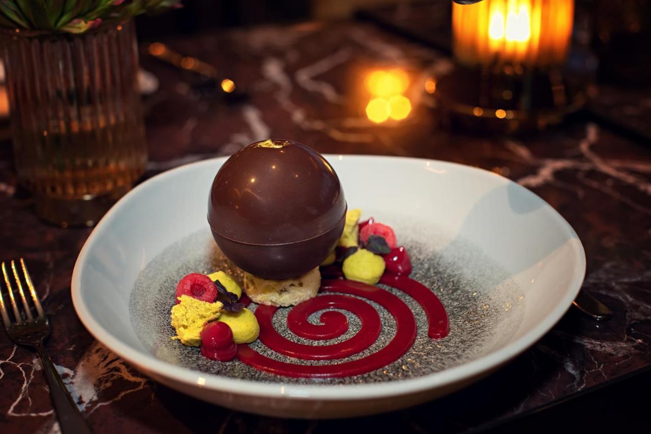 Hotel Hyatt Regency Düsseldorf Esterno foto A chocolate bombe